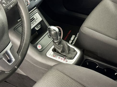 Used 2018 Volkswagen Tiguan Limited w/ Premium Package image 26