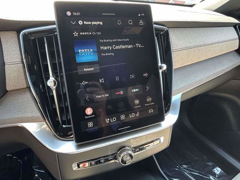 New 2026 Volvo XC90 B5 Plus image 25