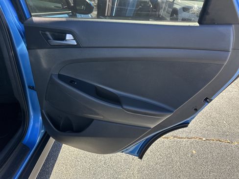 Used 2016 Hyundai Tucson SE w/ Option Group 02 image 18