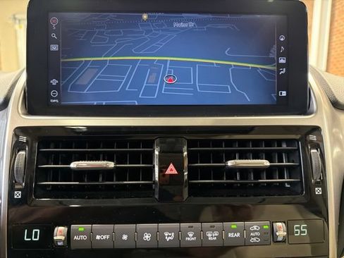 Used 2023 Lexus GX 460 Premium w/ Premium Package AWD/4WD image 19