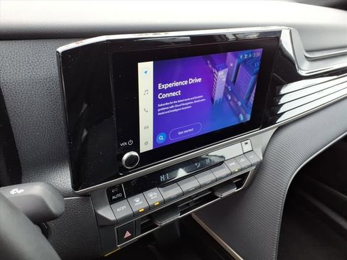 Certified 2025 Toyota Camry SE image 21