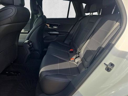 Used 2026 Mercedes-Benz GLC 300 image 17
