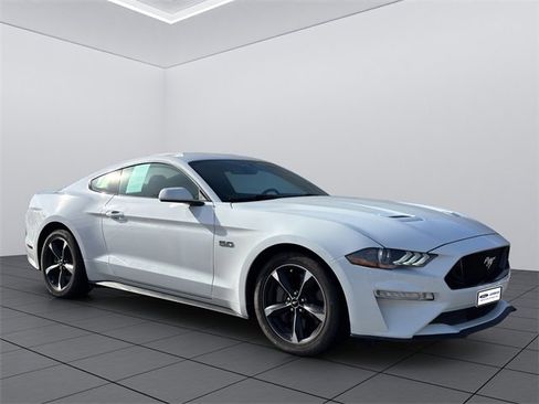 Used 2020 Ford Mustang GT w/ Equipment Group 301A image 8