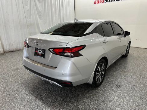 Used 2021 Nissan Versa SV image 7