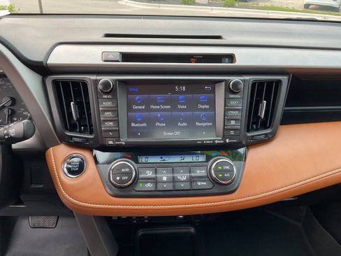 Used 2016 Toyota RAV4 Limited AWD/4WD image 21