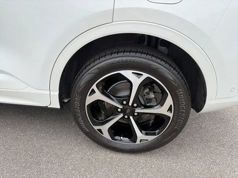Certified 2023 Ford Escape ST-Line Elite w/ Premium Technology Package AWD/4WD image 39