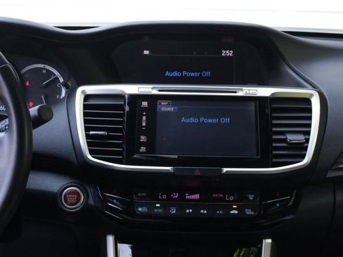 Used 2016 Honda Accord EX-L image 11