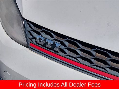 Used 2015 Volkswagen GTI SE FWD image 7