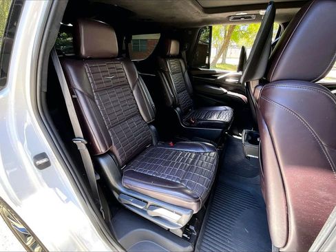 Used 2021 Cadillac Escalade Sport Platinum AWD/4WD image 22