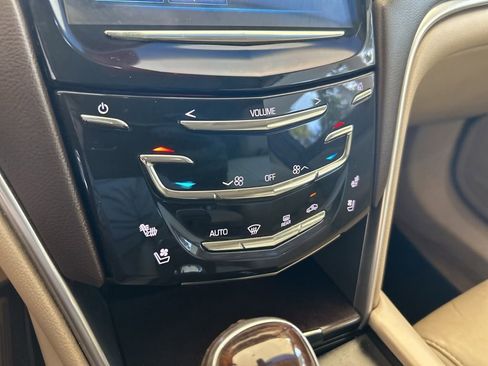Used 2017 Cadillac XTS Luxury image 44