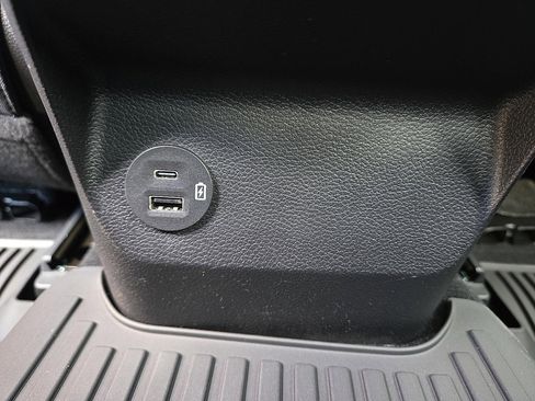 New 2025 Ford Ranger XLT w/ Equipment Group 301A High image 13