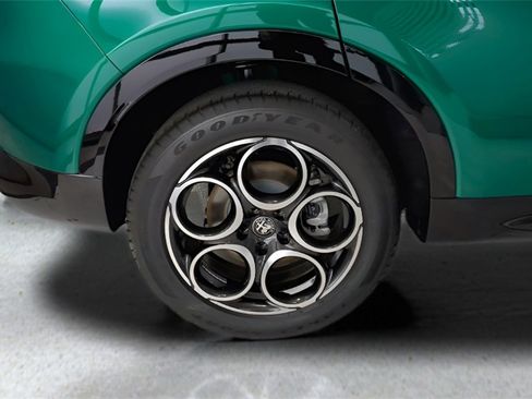 New 2025 Alfa Romeo Tonale w/ Premium Package image 48