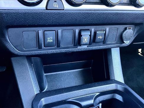 Used 2023 Toyota Tacoma SR5 image 33