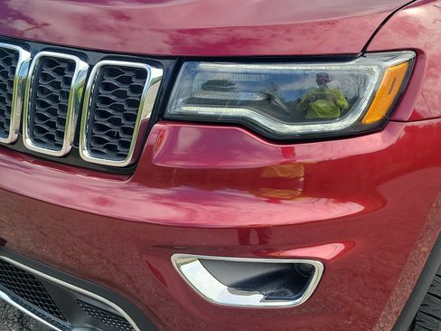 Used 2020 Jeep Grand Cherokee Limited w/ Trailer Tow Group IV AWD/4WD image 9