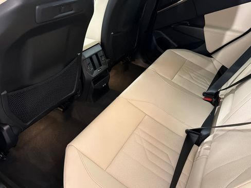 Used 2025 BMW X3 xDrive30i w/ Premium Package AWD/4WD image 4