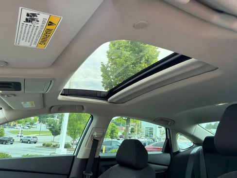 Used 2023 Honda Accord EX image 22