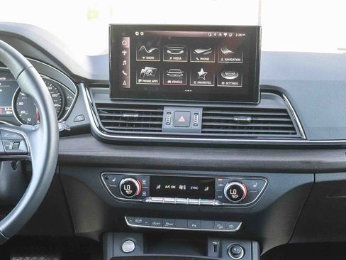 Certified 2023 Audi Q5 Premium w/ Convenience Package AWD/4WD image 15