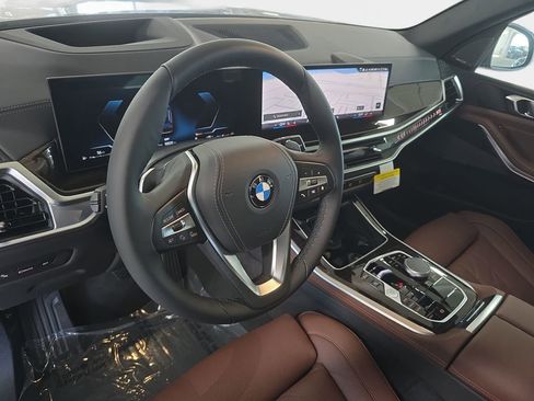 Used 2026 BMW X5 sDrive40i w/ Premium Package RWD image 11