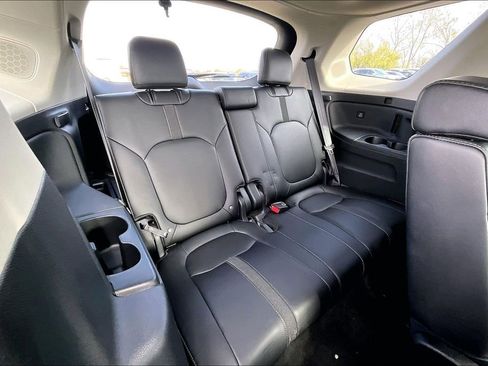 Used 2023 Honda Pilot Touring image 38