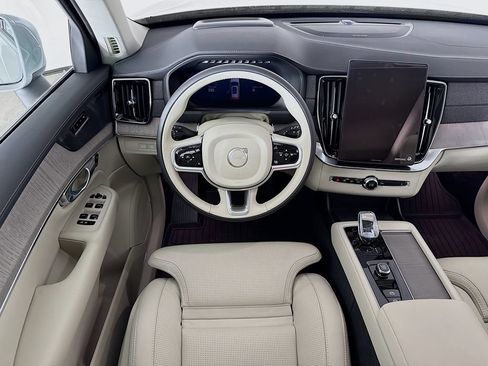 Certified 2026 Volvo XC90 T8 Ultra w/ Protection Package Premier AWD/4WD image 24