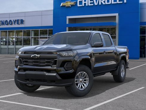 New 2026 Chevrolet Colorado LT w/ Advanced Trailering Package AWD/4WD image 30
