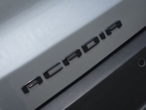 Used 2023 GMC Acadia SLE w/ Elevation Edition AWD/4WD image 13