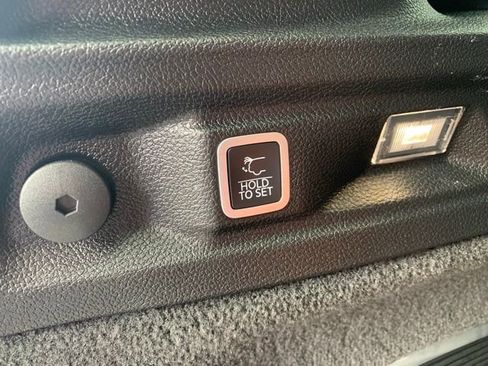 Used 2021 Jeep Grand Cherokee L Overland w/ Luxury Tech Group IV image 7