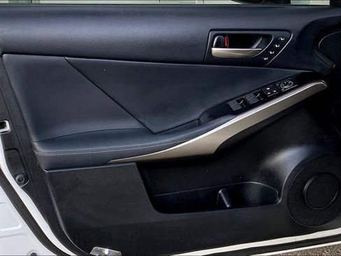 Used 2019 Lexus IS 300 w/ Premium Package image 22