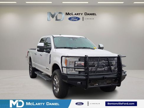 Used 2017 Ford F250 Lariat w/ Lariat Ultimate Package AWD/4WD image 1