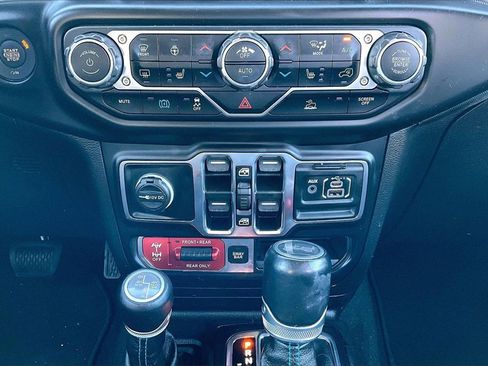 Used 2021 Jeep Wrangler Unlimited Rubicon 4xe w/ Cold Weather Group image 31