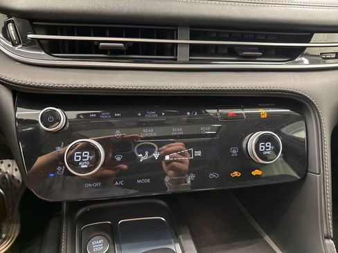 Used 2023 INFINITI QX60 Sensory AWD/4WD image 28