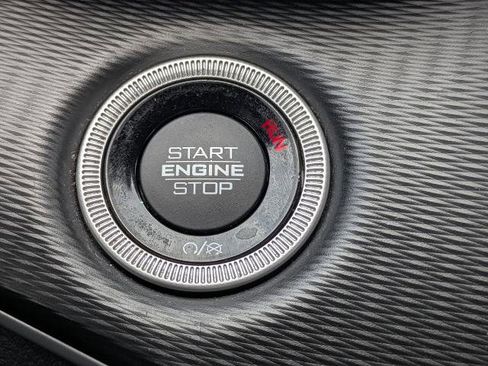 Used 2023 Jeep Grand Cherokee L Laredo RWD image 28