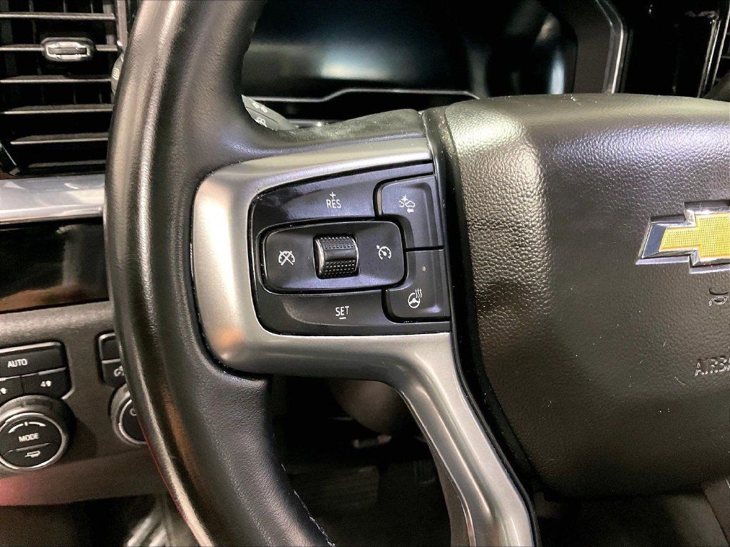 Used 2024 Chevrolet Silverado 1500 LT AWD/4WD image 22