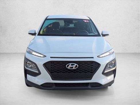 Used 2021 Hyundai Kona SE AWD/4WD image 2