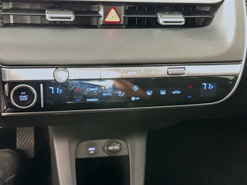 Used 2024 Hyundai Ioniq 5 SEL image 24