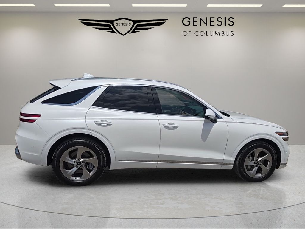 Used 2026 Genesis GV70 2.5T Advanced AWD/4WD image 4