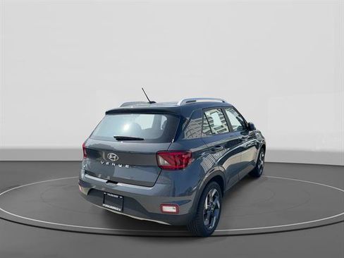 New 2026 Hyundai Venue SEL FWD image 3