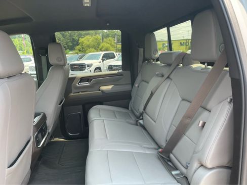 Used 2024 GMC Sierra 2500 SLT w/ SLT Premium Package RWD image 19
