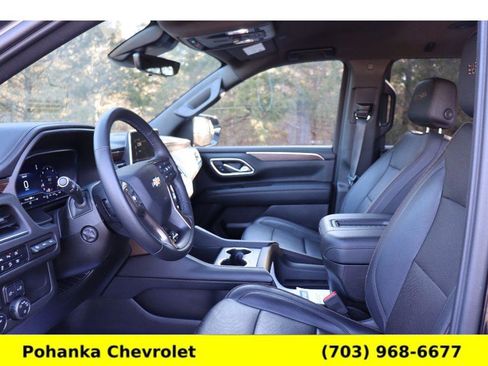 Certified 2023 Chevrolet Suburban High Country image 23