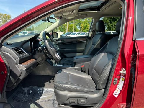 Used 2017 Subaru Outback 2.5i Limited AWD/4WD image 13