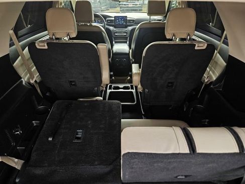 Used 2020 Ford Explorer XLT w/ Equipment Group 202A image 20