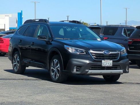 Used 2022 Subaru Outback Limited AWD/4WD image 2