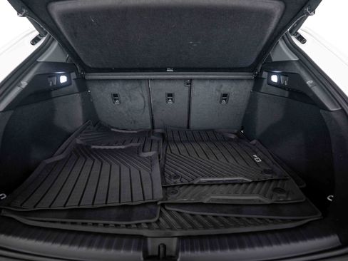 Certified 2023 Audi Q4 e-tron Premium Plus w/ Premium Plus AWD/4WD image 19