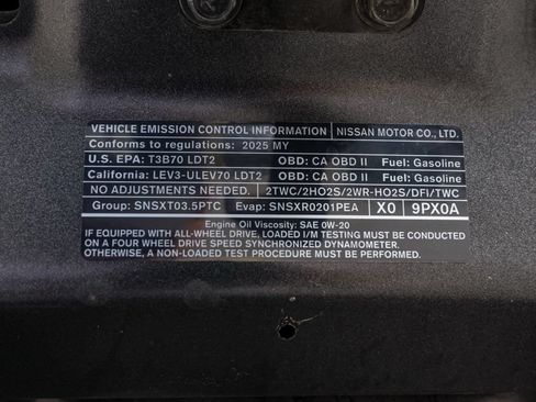 Used 2025 Nissan Pathfinder SV FWD image 34