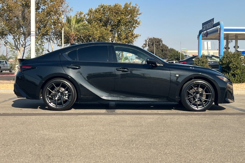 Used 2026 Lexus IS 350 F Sport w/ Accessory Package Z1 RWD image 3