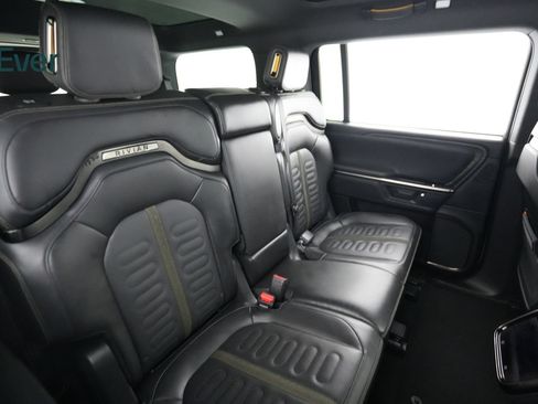 Used 2025 Rivian R1S Adventure AWD/4WD image 5