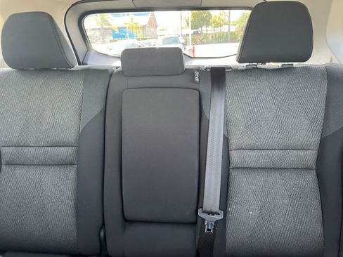 Used 2025 Nissan Rogue SV image 39