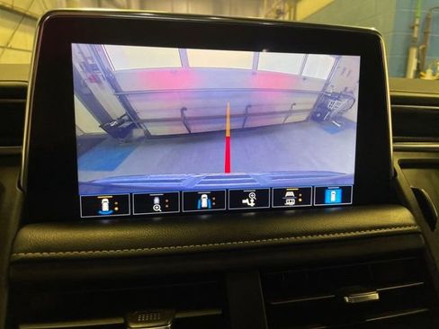 Used 2021 GMC Yukon SLT w/ SLT Luxury Plus Package image 22