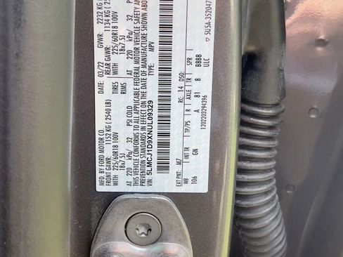 Used 2022 Lincoln Corsair AWD w/ Equipment Group 101A image 6