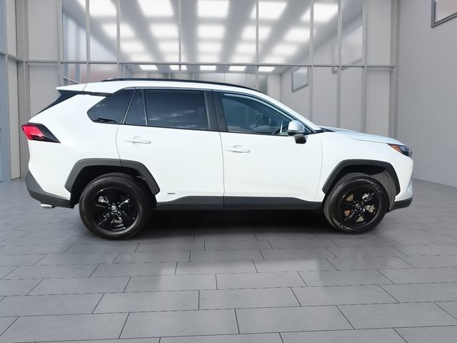 Used 2025 Toyota RAV4 XLE w/ Convenience Package AWD/4WD image 9